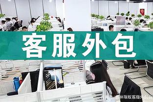 愚人节大礼？波兰联赛门将本方禁区前大脚直接破门？